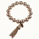 Celebrate a special graduation with our Tassel bracelet and begin a new chapter.